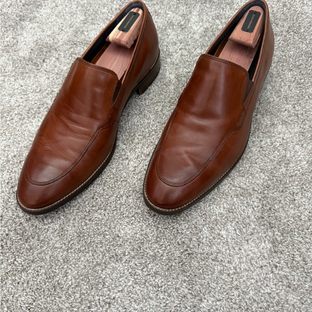 EUC - Cole Haan - Men’s Size 11 - British Tan Loafer Leather Shoe